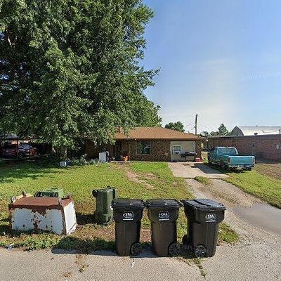 718 W 3 Rd St, Watonga, OK 73772