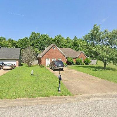 5913 Ingleside Dr, Horn Lake, MS 38637