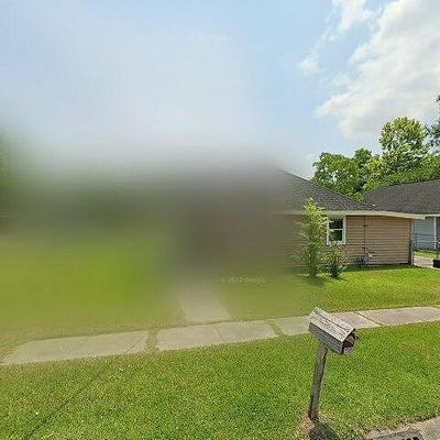 617 Wiegand Dr, Westwego, LA 70094