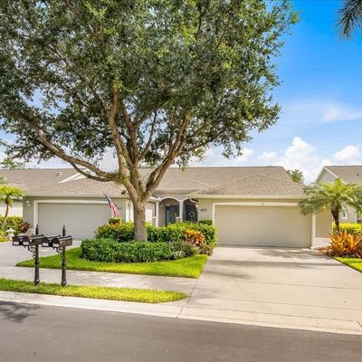 6231 Mandalay Cir, Naples, FL 34112