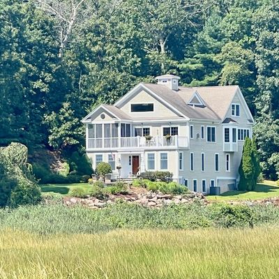 80 Lower Rd, Guilford, CT 06437