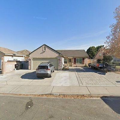 804 Cathedral Ln, Modesto, CA 95351