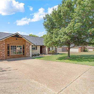 808 Cheyenne Trl, Hewitt, TX 76643