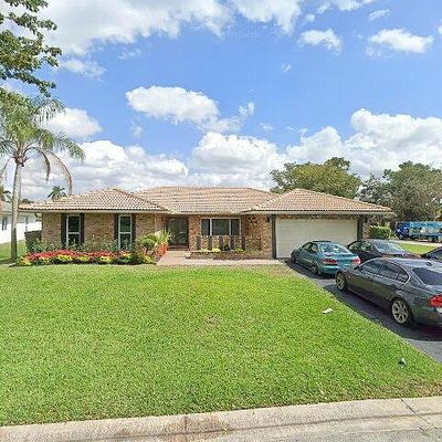 817 Nw 110 Th Ln, Coral Springs, FL 33071