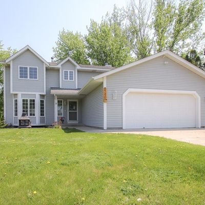 8240 Lawndale Ln N, Maple Grove, MN 55311