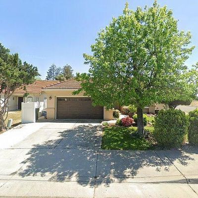 834 Elk Hills Dr, Galt, CA 95632