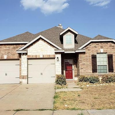 8864 Noontide Dr, Fort Worth, TX 76179