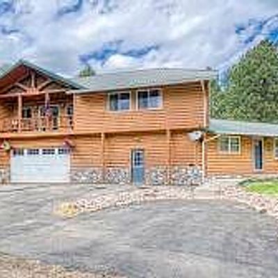 9 Spruce St, Pine Haven, WY 82721