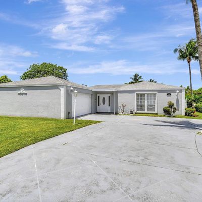 736 Place Tavant, Delray Beach, FL 33445