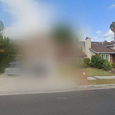 7535 Melvin Ave, Reseda, CA 91335