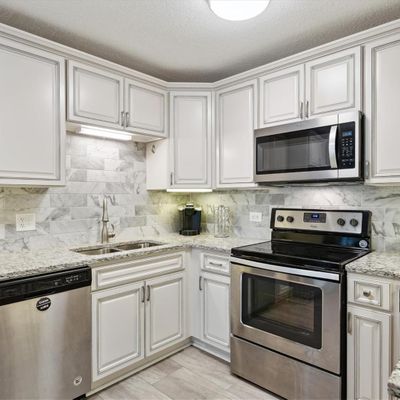 795 S Alton Way #4 C, Denver, CO 80247