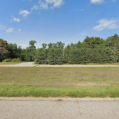 E1288 Frontage Rd, Waupaca, WI 54981