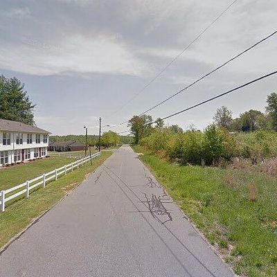 East St, Reidsville, NC 27320