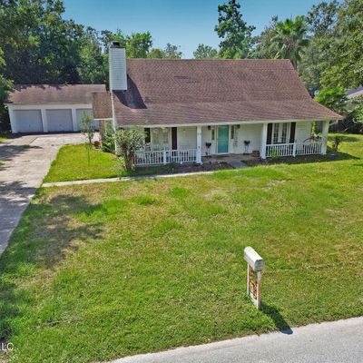 9113 Live Oak Ave, Ocean Springs, MS 39564