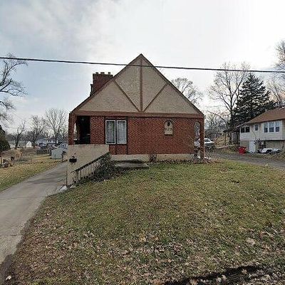 925 E South Ave, Independence, MO 64050