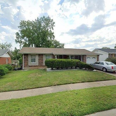 11388 Fox Hall Ln, Saint Louis, MO 63136