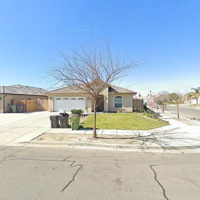 1201 Via Barcelona Ct, Wasco, CA 93280