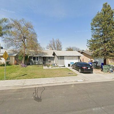 13580 E 2 Nd St, Parlier, CA 93648