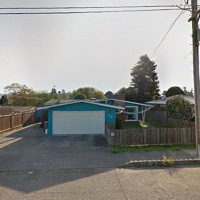 1749 Linton Ave, Eureka, CA 95501