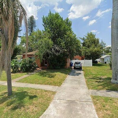 1665 20 Th Ave N, Saint Petersburg, FL 33713