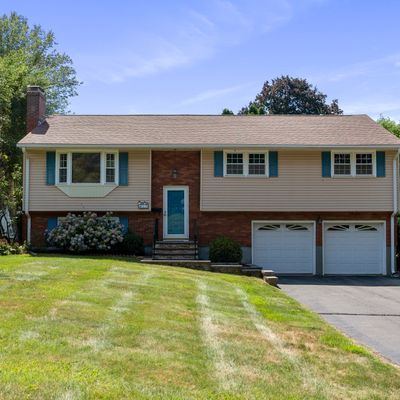 17 Woodland Rd, Rocky Hill, CT 06067