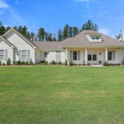 172 Fallen Oaks Dr, Brandon, MS 39047