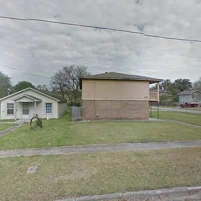 2210 North St, Beaumont, TX 77701