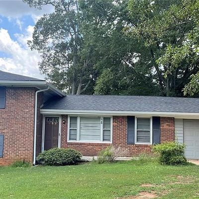 239 Andrea Cir Nw, Lilburn, GA 30047