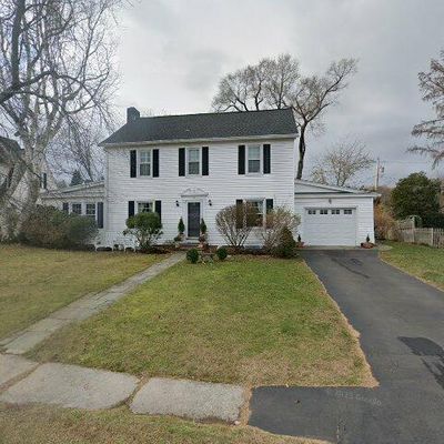 24 Juniper Ridge Dr, Danbury, CT 06811