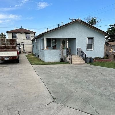 241 L St, Bakersfield, CA 93304