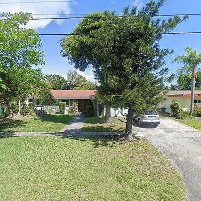 2451 Ne 199 Th St, Miami, FL 33180