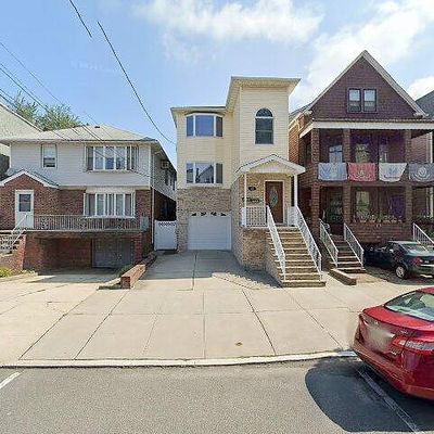 25 W 30 Th St, Bayonne, NJ 07002