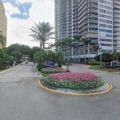 20185 E Country Club Dr #1202, Miami, FL 33180