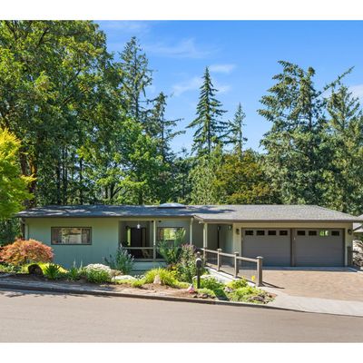 2033 Ridgewood Rd, Lake Oswego, OR 97034