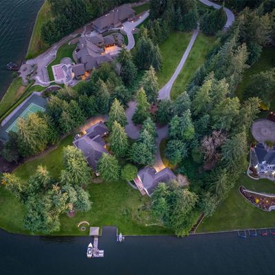 20721 Snag Island Dr E, Lake Tapps, WA 98391