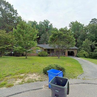 208 Summerhill Ct, Fayetteville, NC 28303