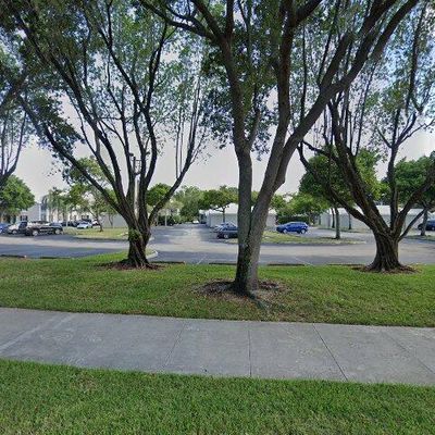 2831 N Oakland Forest Dr #201, Oakland Park, FL 33309