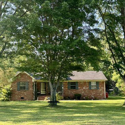 284 Kay Cir, Lafayette, TN 37083