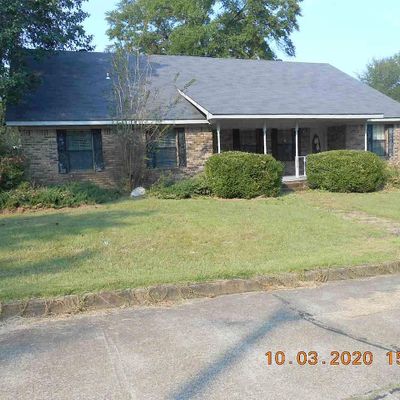 2850 Sylvia St, Arkadelphia, AR 71923