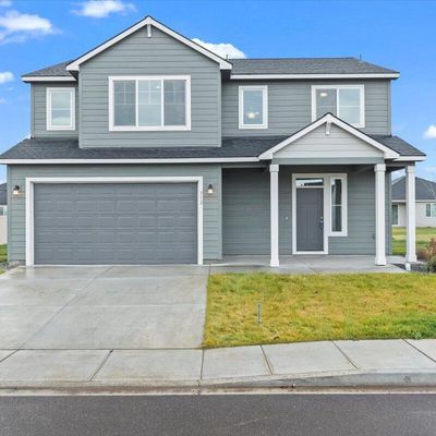 312 Emerald Ave, Grandview, WA 98930