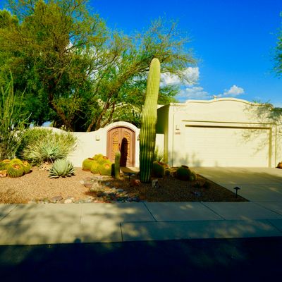 2731 S Garden Of Eden Dr, Green Valley, AZ 85614