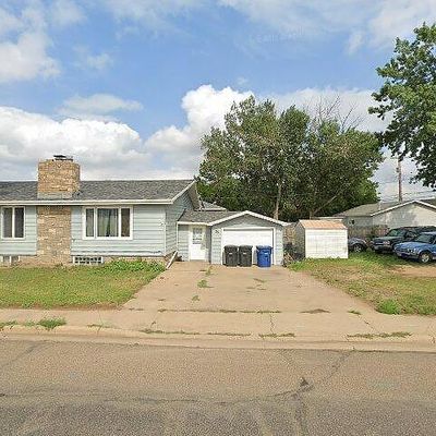 36 State Ave, Dickinson, ND 58601