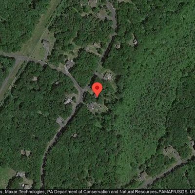 402 Mallard Ln, Bushkill, PA 18324