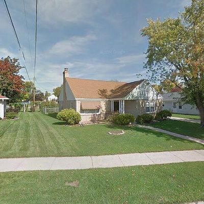 412 Dieckhoff St, Neenah, WI 54956