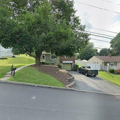 419 N Greenwood Ave, Easton, PA 18045