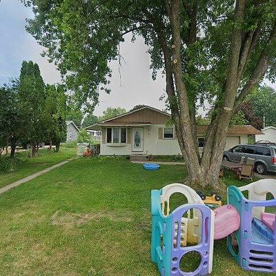 427 E Lincoln St, Caledonia, MN 55921