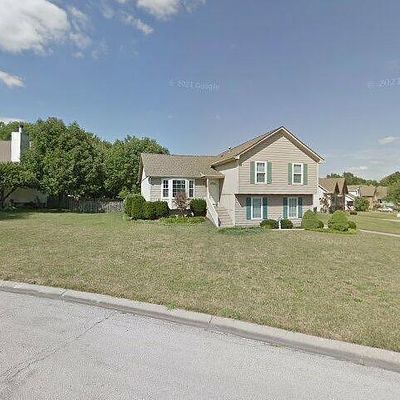 428 Ne Victoria Cir, Lees Summit, MO 64086