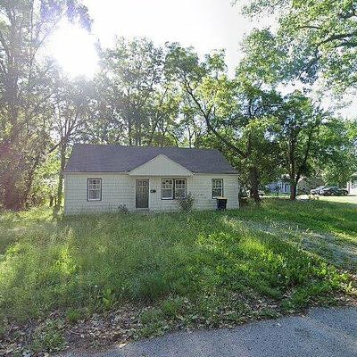 5819 Ridgeway Ave, Kansas City, MO 64133