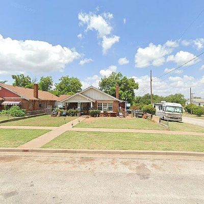 523 Locust St, Sweetwater, TX 79556