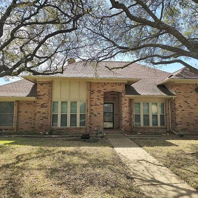 7104 Church Park Dr, Fort Worth, TX 76133